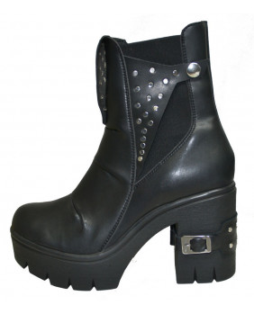 Ankle boots high heels...