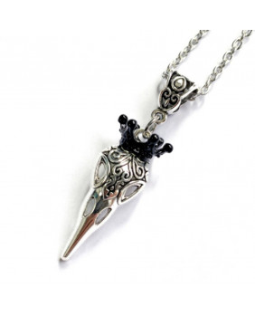 Raven skull pendant with crown