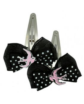 Black hair clip with pink...