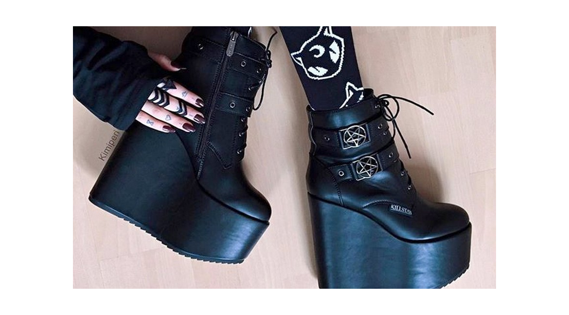 Gothic platform boots 